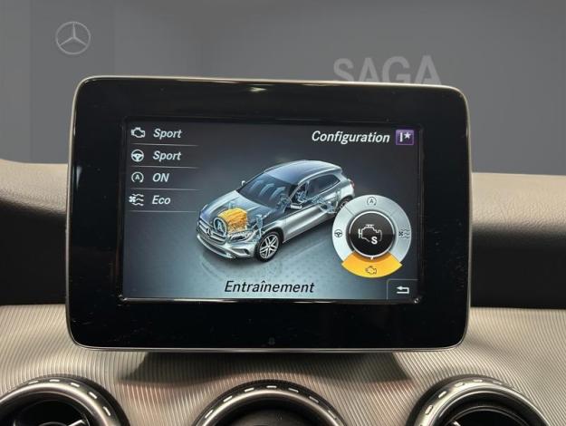 MERCEDES-BENZ GLA 180 Urban Boite Auto Toit Pano  