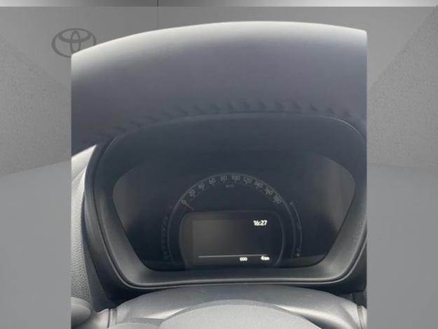 TOYOTA Aygo X 1.0 VVT-i 72 Design  AYGO X 72 CH S CVT DESIGN ZEN RADAR