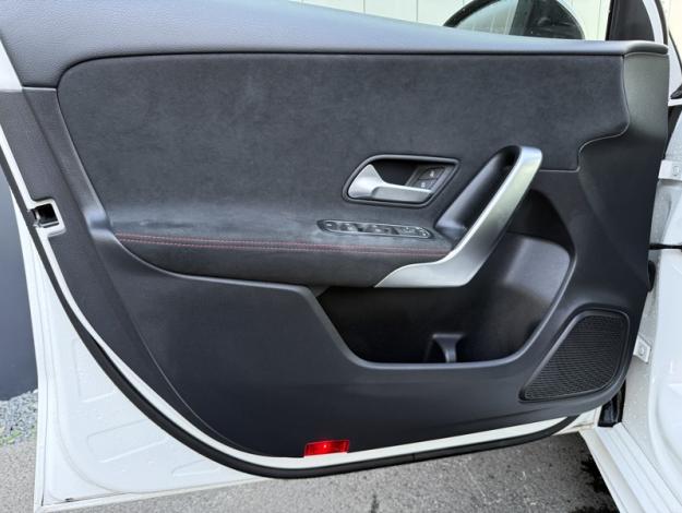 MERCEDES-BENZ Classe A 180 d AMG Line  