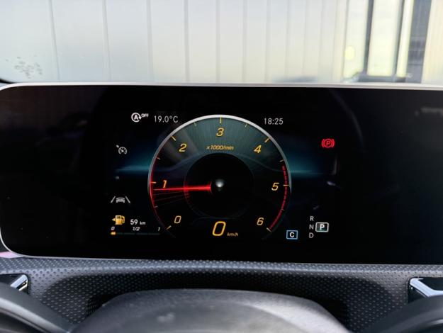 MERCEDES-BENZ Classe A 180 d AMG Line  