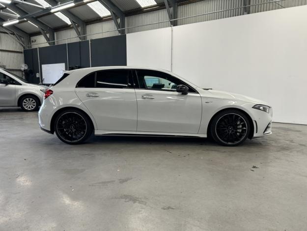MERCEDES-BENZ A 35 AMG A 4MATIC Toit Pano  