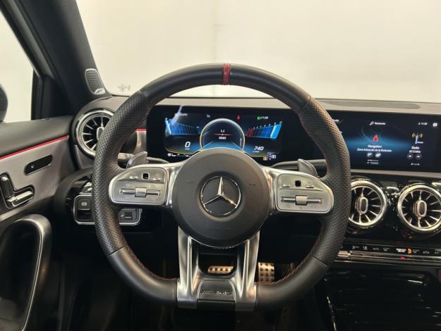 MERCEDES-BENZ A 35 AMG A 4MATIC Toit Pano  