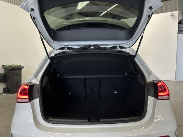 MERCEDES-BENZ A 35 AMG A 4MATIC Toit Pano  