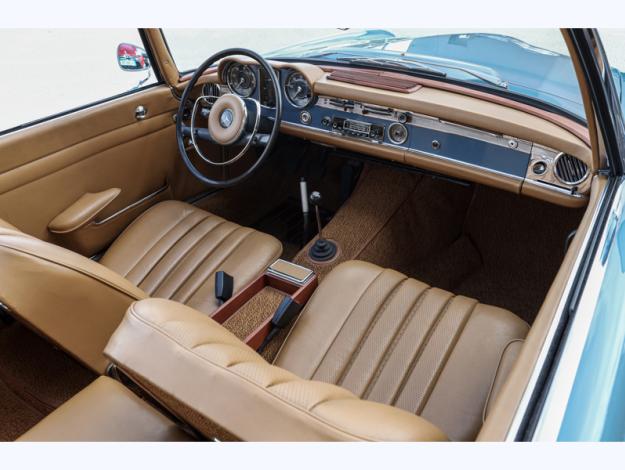 MERCEDES-BENZ 230 SL Pagode  