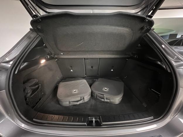 MERCEDES-BENZ GLA 250 e AMG Line  