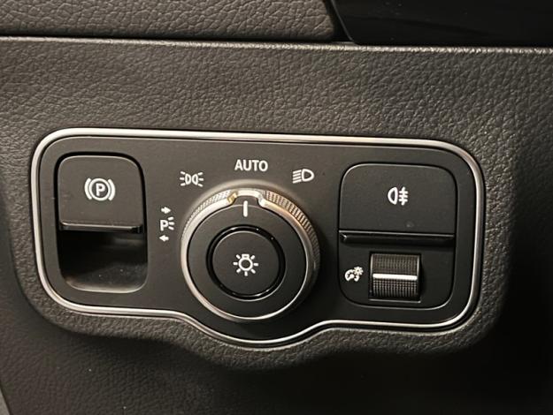 MERCEDES-BENZ GLA 200 Progressive Line  GLA 200 Progressive Line