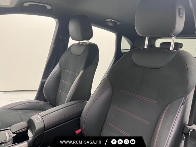 MERCEDES-BENZ GLA 200 d AMG Line  