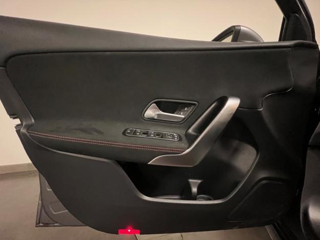 MERCEDES-BENZ Classe A 200 AMG Line  