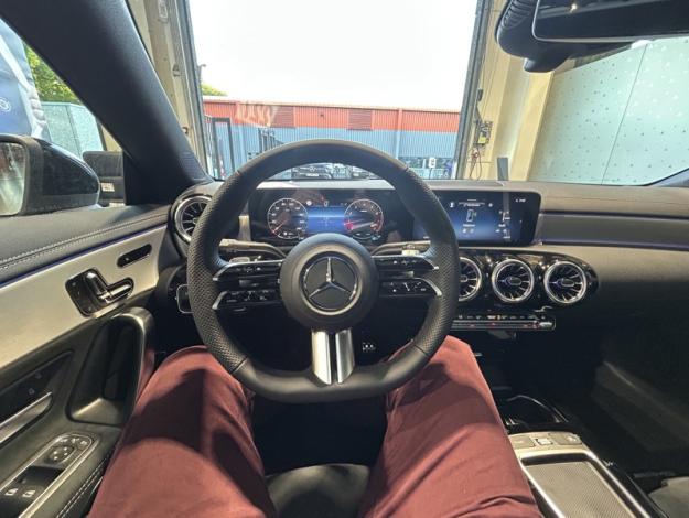 MERCEDES-BENZ CLA 180 Coupé  