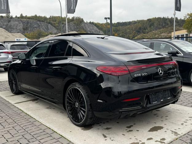 MERCEDES-BENZ EQE EQE 300