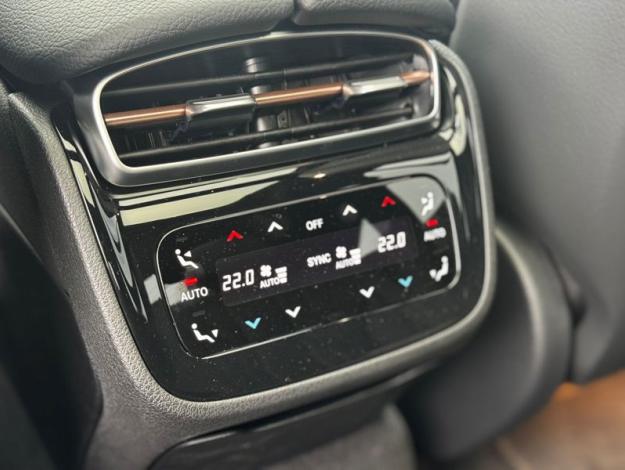 MERCEDES-BENZ EQE EQE 300