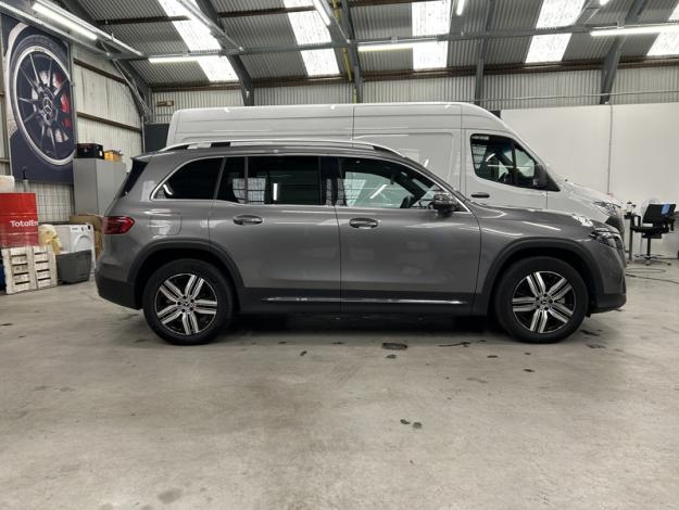 MERCEDES-BENZ EQB 250 + Business Line 7 places  