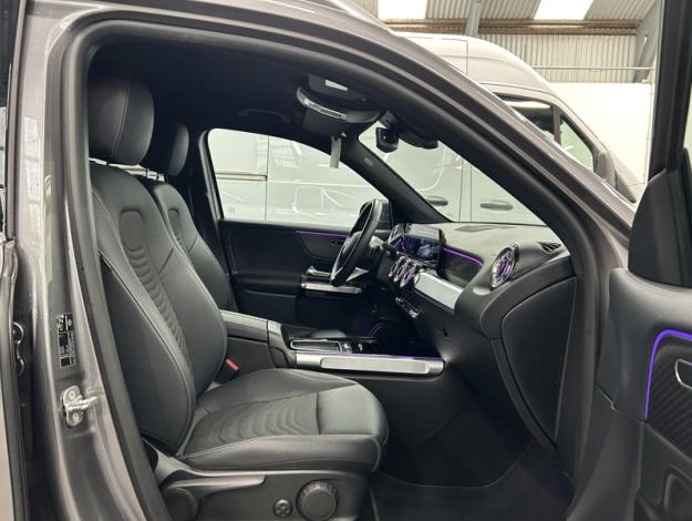 MERCEDES-BENZ EQB 250 + Business Line 7 places  