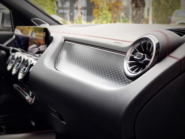 MERCEDES-BENZ EQA 250+  EQA 250+ Edition