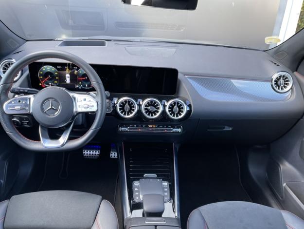 MERCEDES-BENZ GLA 200 d AMG Line  