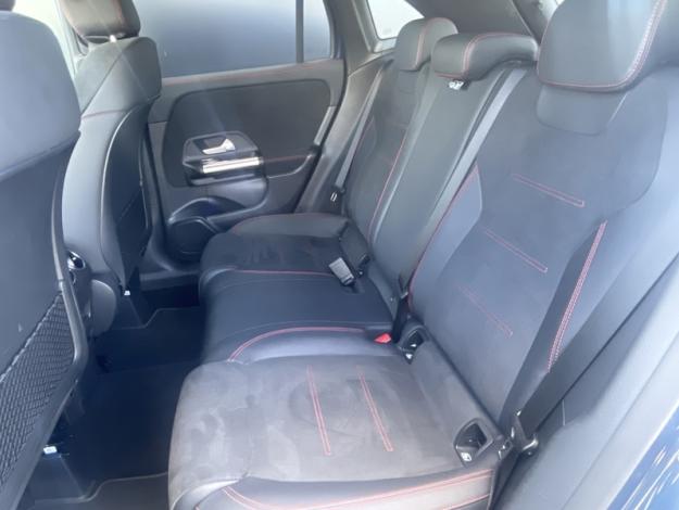 MERCEDES-BENZ GLA 200 d AMG Line  