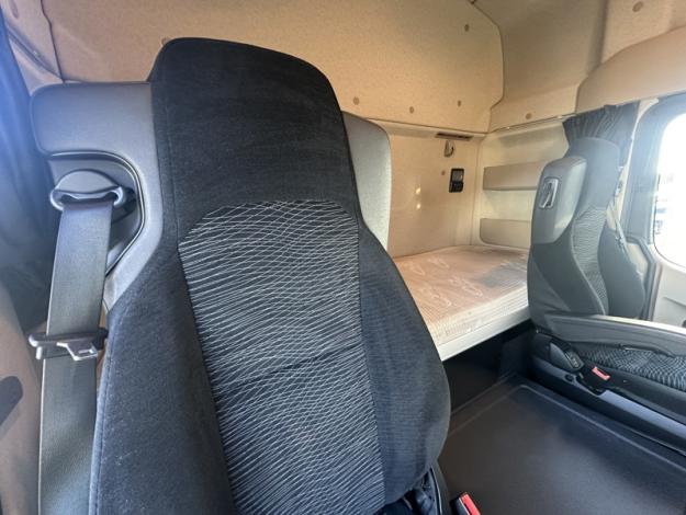 MERCEDES-BENZ Actros 1845 LS 4x2 Streamspace 2.30M  