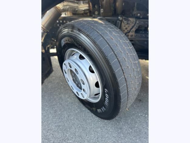 MERCEDES-BENZ Actros 1845 LS 4x2 Streamspace 2.30M  