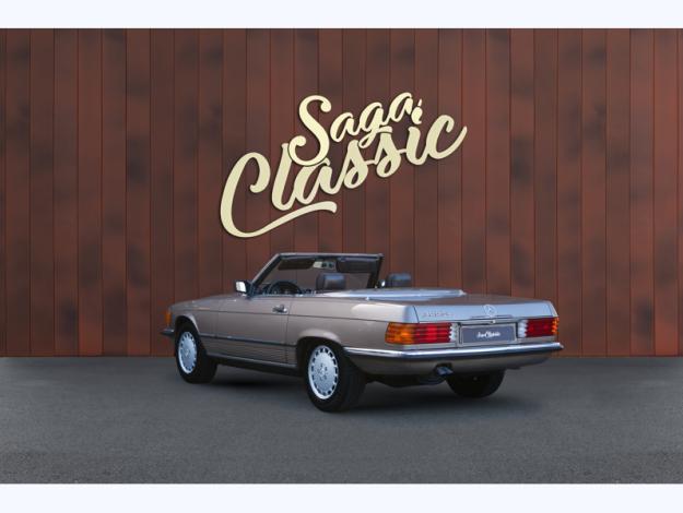 MERCEDES-BENZ 300 SL R107  