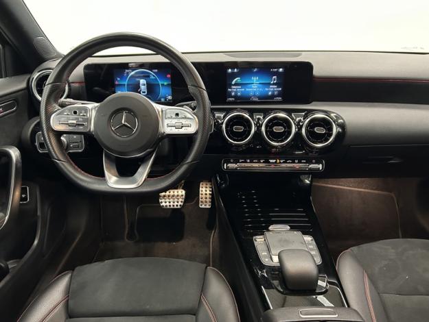 MERCEDES-BENZ A 200 d Berline AMG PAck Night  