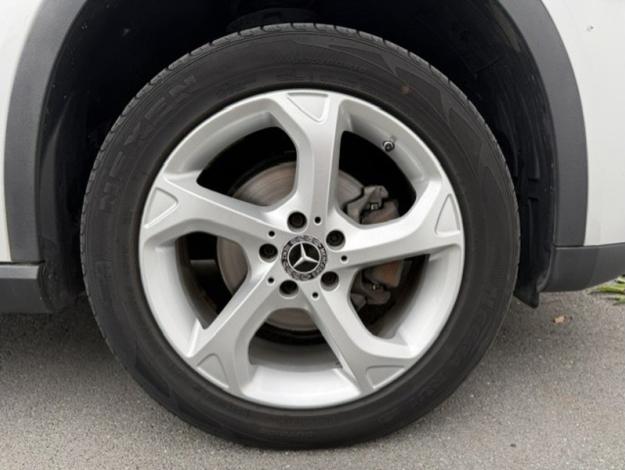 MERCEDES-BENZ GLA 200 d Sensation  