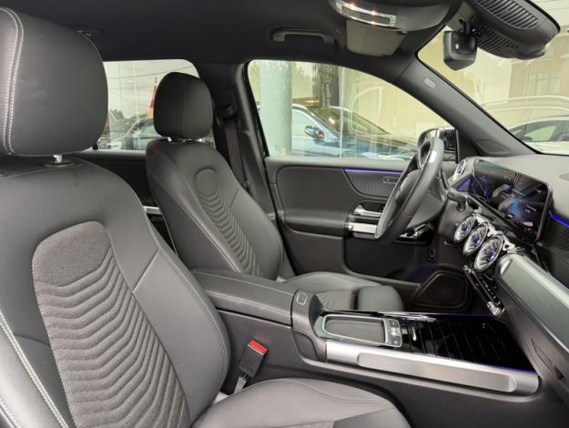 MERCEDES-BENZ EQB 250 + Luxury Line 7 places Facelift  