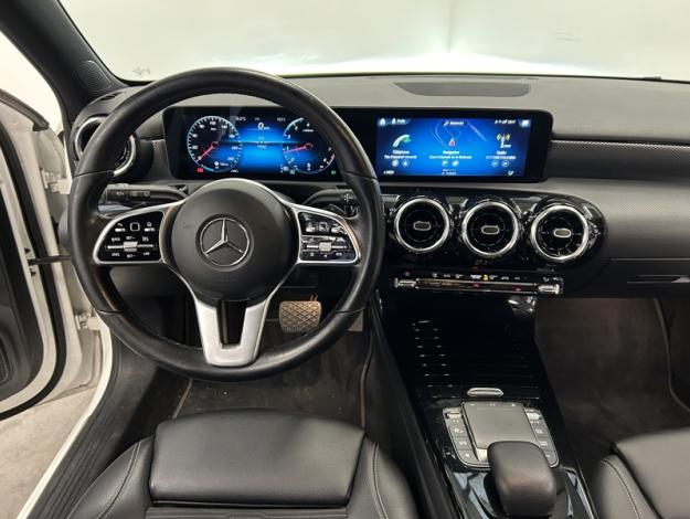 MERCEDES-BENZ A 200 Progressive MBUX LED 17p  