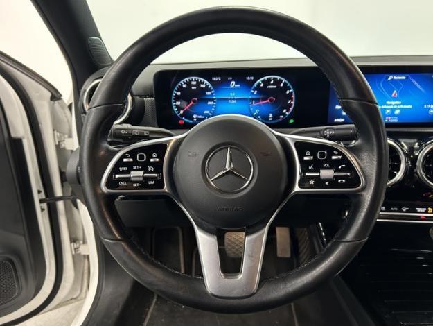 MERCEDES-BENZ A 200 Progressive MBUX LED 17p  