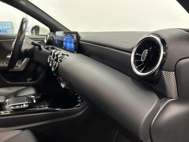 MERCEDES-BENZ A 200 Progressive MBUX LED 17p  