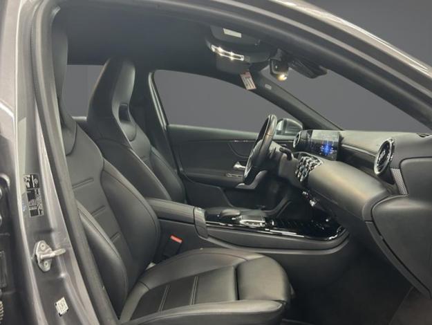 MERCEDES-BENZ A 180 d Progressive 17p  