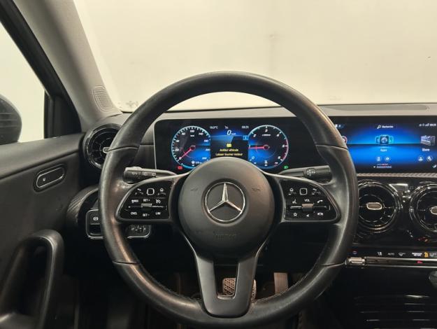 MERCEDES-BENZ A 180 d Style MBUX  