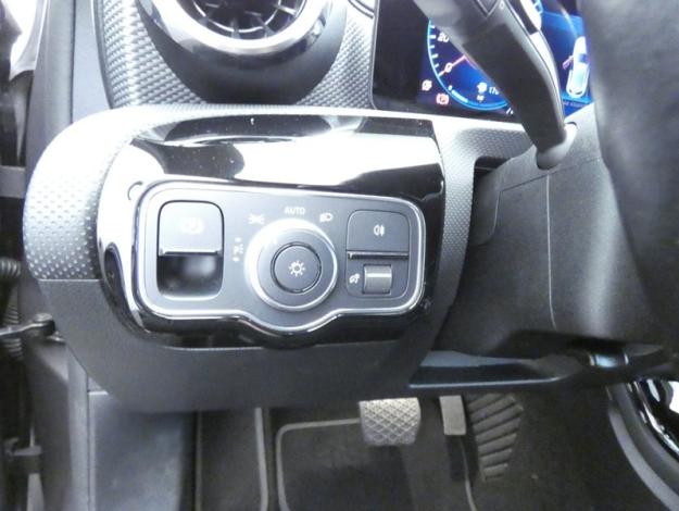 MERCEDES-BENZ Classe A 180 d Progressive Line  