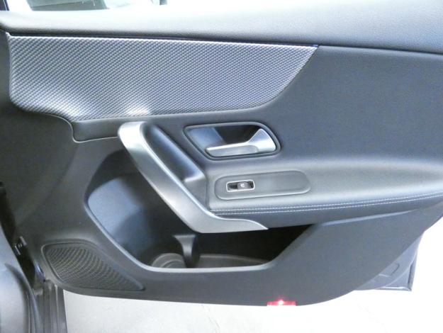 MERCEDES-BENZ Classe A 180 d Progressive Line  