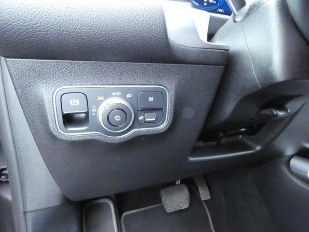 MERCEDES-BENZ GLB 200 d Business Line  