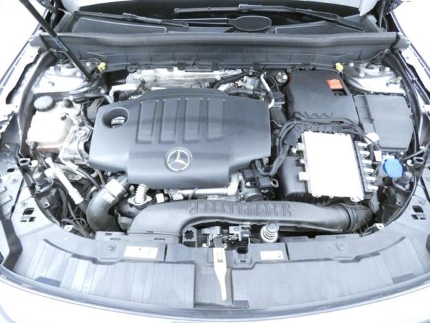 MERCEDES-BENZ GLB 200 d Business Line  