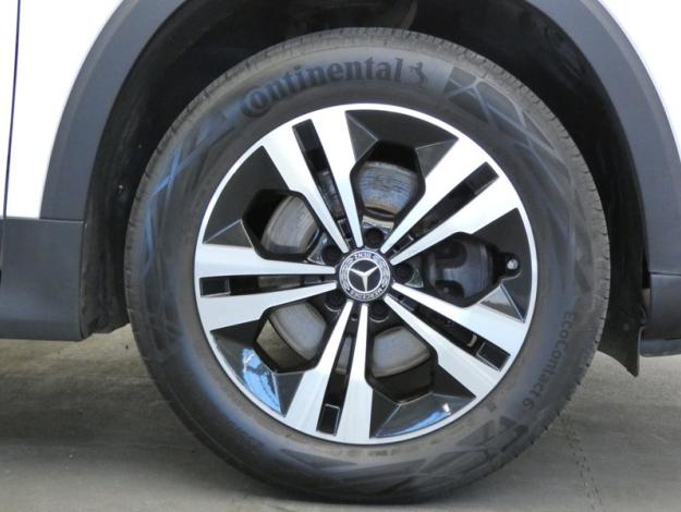 MERCEDES-BENZ GLB 200 d Progressive Line  