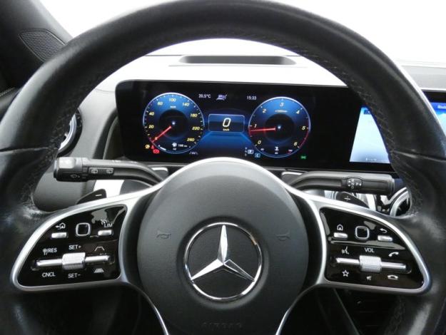 MERCEDES-BENZ GLB 200 d Progressive Line  