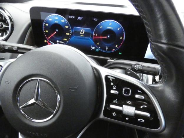 MERCEDES-BENZ GLB 200 d Progressive Line  