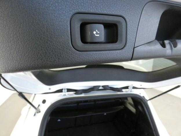 MERCEDES-BENZ GLB 200 d Progressive Line  