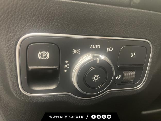 MERCEDES-BENZ GLA 200 d AMG Line  