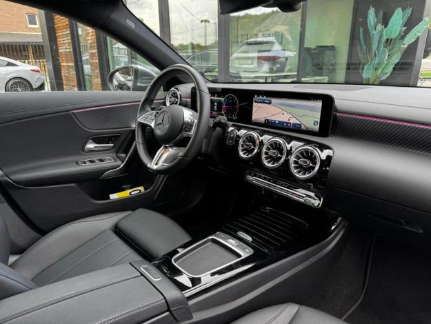 MERCEDES-BENZ CLA 180 d Coupé Luxury Line  