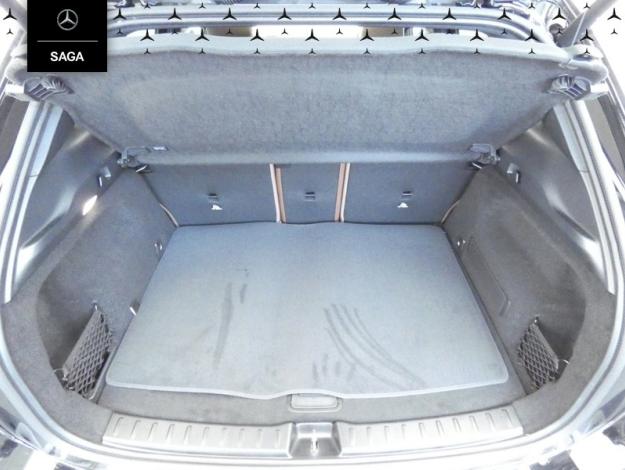 MERCEDES-BENZ GLA 200 d AMG Line  GLA 200 d AMG Line