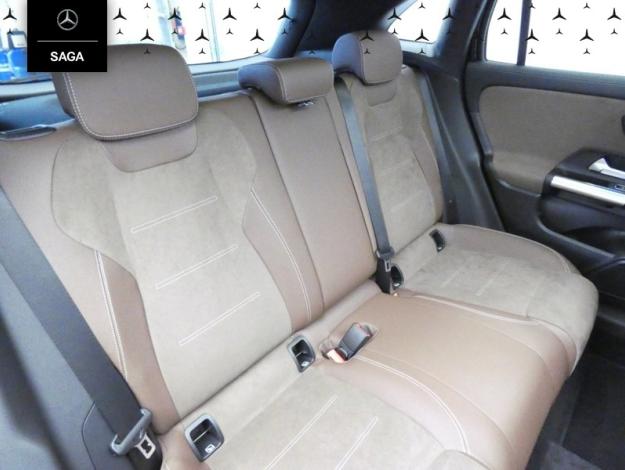 MERCEDES-BENZ GLA 200 d AMG Line  GLA 200 d AMG Line