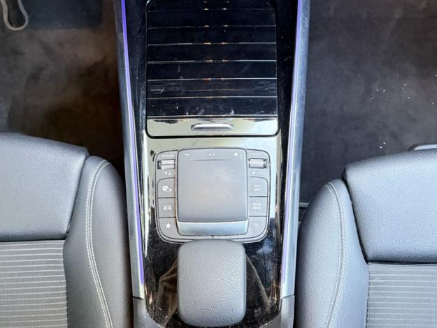 MERCEDES-BENZ GLA 200 d Progressive Line  