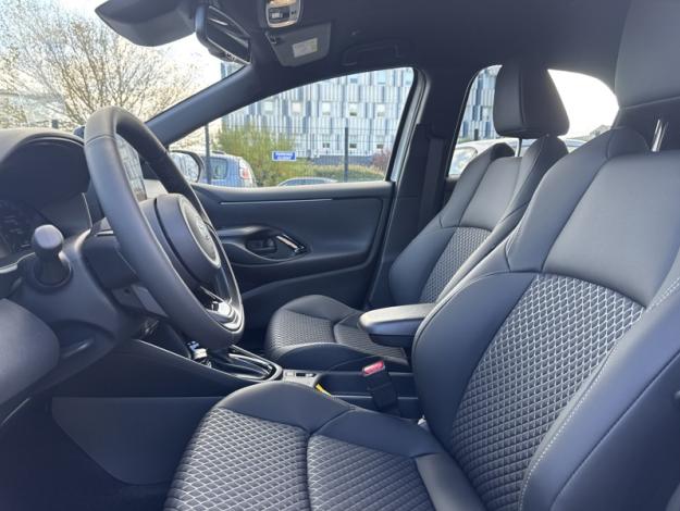 TOYOTA Yaris Hybride Hybride 130h Collection  YARIS HYBRIDE 130H COLLECTION MY25