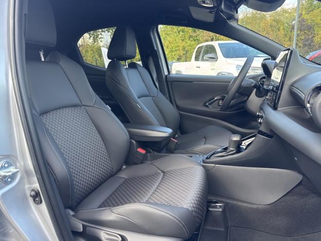 TOYOTA Yaris Hybride Hybride 130h Collection  YARIS HYBRIDE 130H COLLECTION MY25