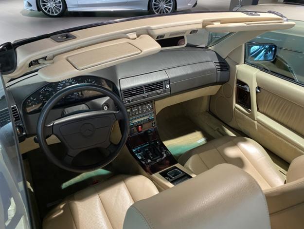 MERCEDES-BENZ SL 320  