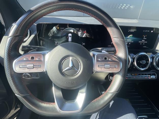 MERCEDES-BENZ GLA 200 d AMG Line  GLA 200 d AMG Line