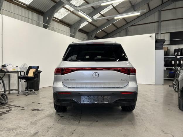 MERCEDES-BENZ EQB EQB 300 4MATIC