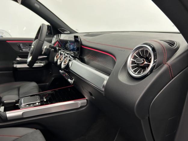 MERCEDES-BENZ EQB EQB 300 4MATIC